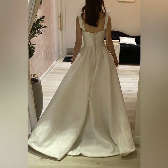 MillaNova Blisse ivory wedding dress - Picture 11 of 16